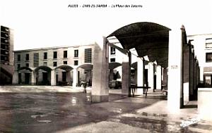 Alger - Diar-Es-Saada - Place des Totems